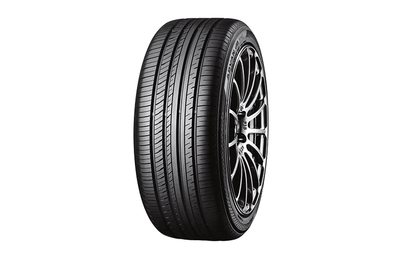 Yokohama ADVAN dB V552 245/50R19 — vista 3/4